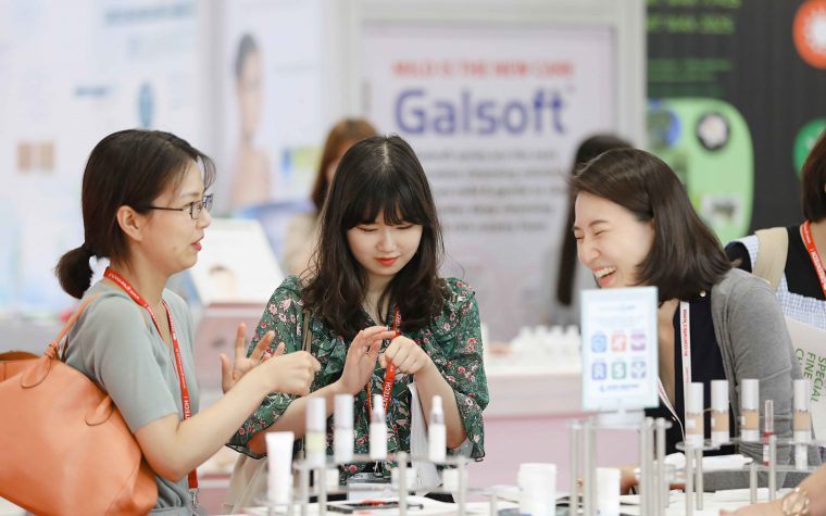 Cosmetic ingredients at in-cosmetics Korea